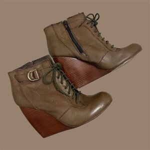 Seychelles Authentic Leather Wedge Ankle Boots